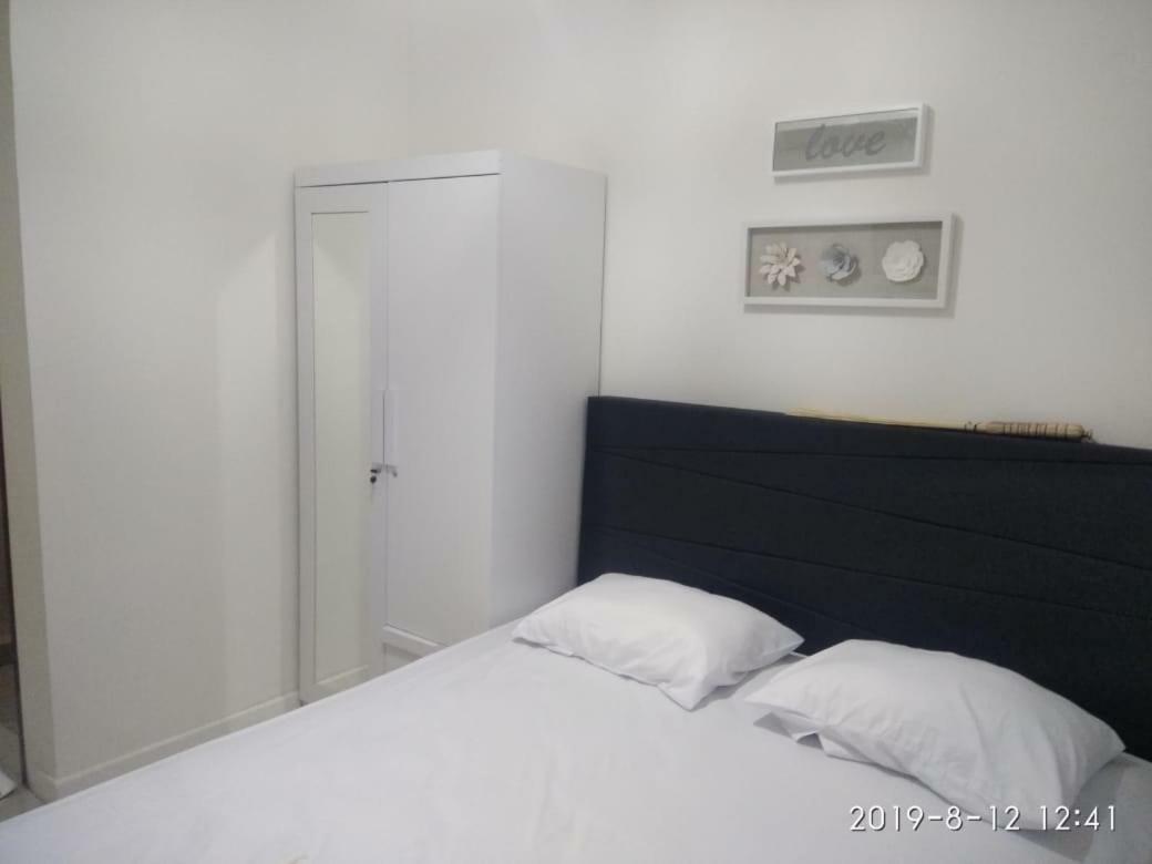 Vida View Apartement, Tower Asthon Unit 20 P Makassar Exteriör bild