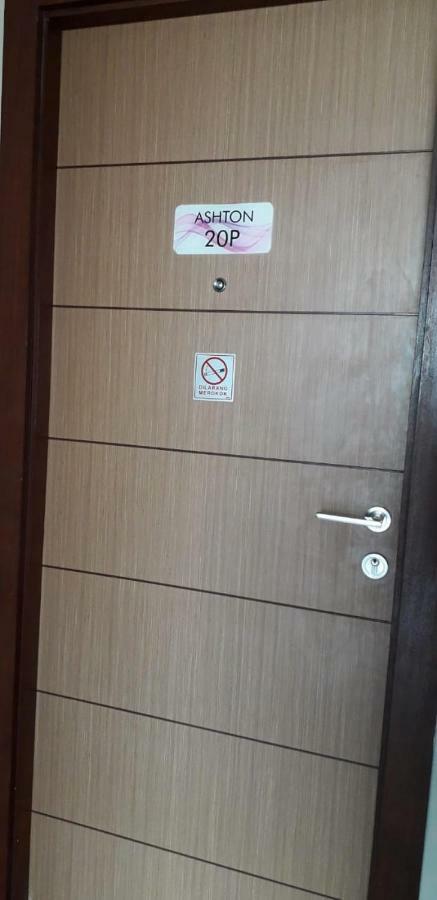 Vida View Apartement, Tower Asthon Unit 20 P Makassar Exteriör bild